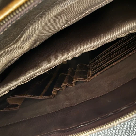 Kodiak Kasiloff genuine leather messenger bag